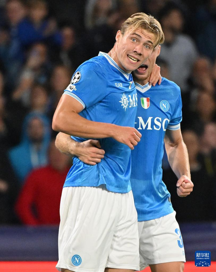 开云-包含今晚体能课后，那不勒斯战术微调备战葡超，更衣室稳定，赛程密集仍需轮换的词条